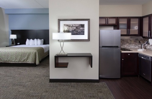 Amherst Hotel | Staybridge Suites Buffalo-Amherst by IHG