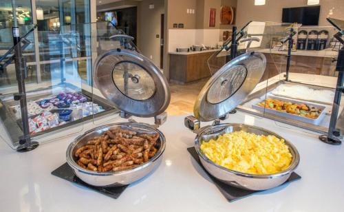 Downtown Denver Hotel | Staybridge Suites Denver Downtown by IHG