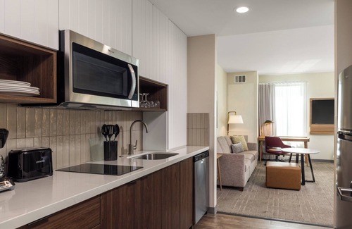 Mira Loma Hotel | Staybridge Suites Eastvale Norco by IHG