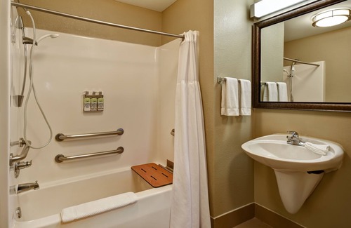 East Paris Hotel | Staybridge Suites Grand Rapids-Kentwood by IHG