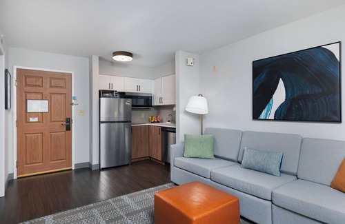 Madison Hotel | Staybridge Suites Madison East by IHG