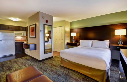 Madison Hotel | Staybridge Suites Madison East by IHG