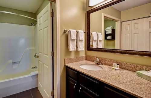 Madison Hotel | Staybridge Suites Madison East by IHG