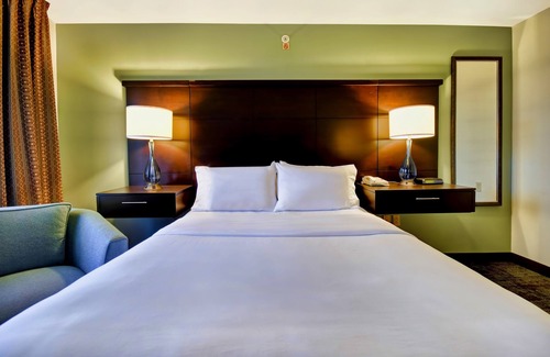 Madison Hotel | Staybridge Suites Madison East by IHG
