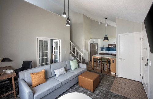 Oxnard Hotel | Staybridge Suites Oxnard River Ridge by IHG
