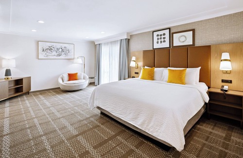 Oxnard Hotel | Staybridge Suites Oxnard River Ridge by IHG