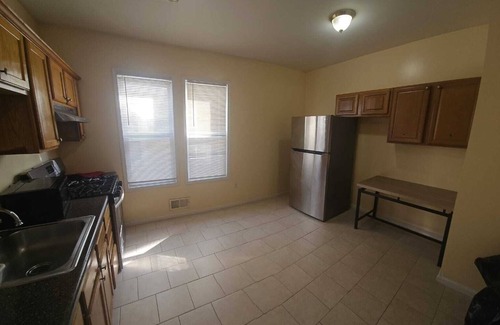 Weequahic Apartment | Staycation Haven In Newark City