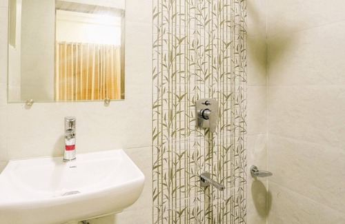 Bhuj Hotel | StayGuru Hotel Atithi