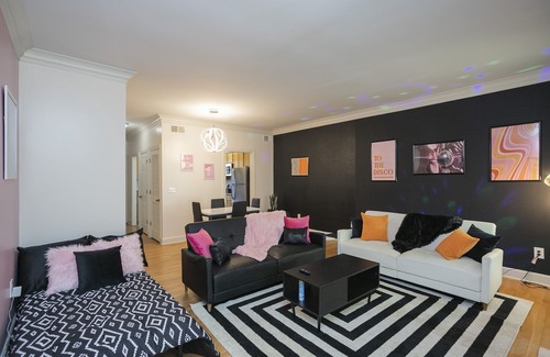 West End House | "Stayin Funky" in Nash! 2bd Townhome off WEST END! 8 min -> DT!