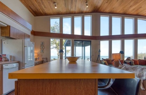 Coos Bay House | #StayinMyDistrict Cape Arago Sanctuary on the Sea