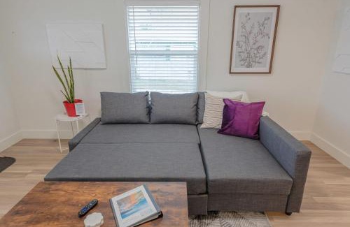 Coos Bay House | #StayInMyDistrict Coos Bay Primrose Cottage