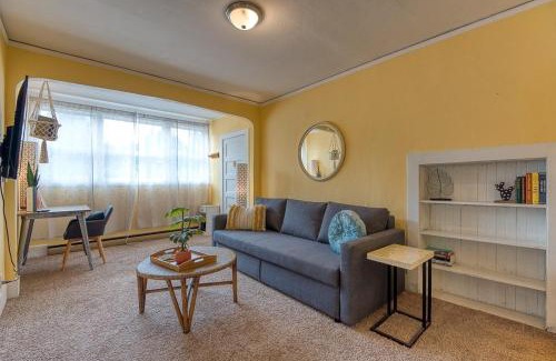 Coos Bay Apartment | #StayinMyDistrict Heritage House Apt