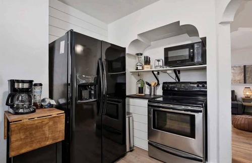 Twin Falls House | #StayinMyDistrict Monthly Furnished Tudor