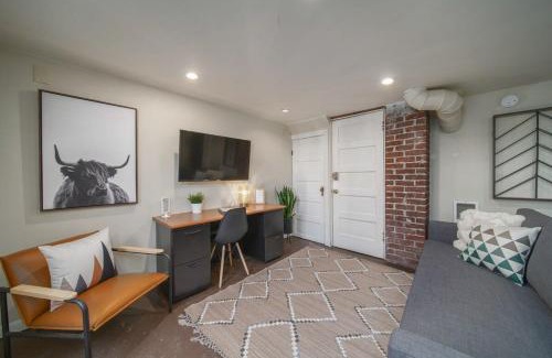 Richmond House | #StayinMyDistrict Pendelton Place Walk to Mt Tabor