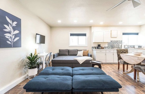 Hillcrest Apartment | #StayinMyDistrict Private Studio Close to Downtown