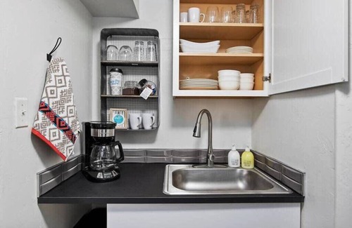 Twin Falls Apartment | #StayinMyDistrict Twin Falls Pendleton Chic Suite
