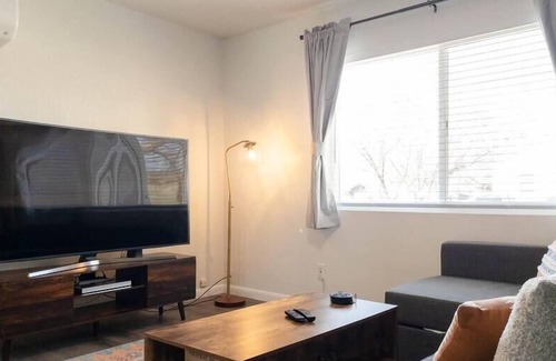 College Place House | #StayinMyDistrict Walla Walla Wine Country Getaway