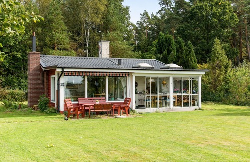 Ljungbyhed Ski Chalet | StayNordic | Cottage with own jetty in Ljungbyhed | SE01026