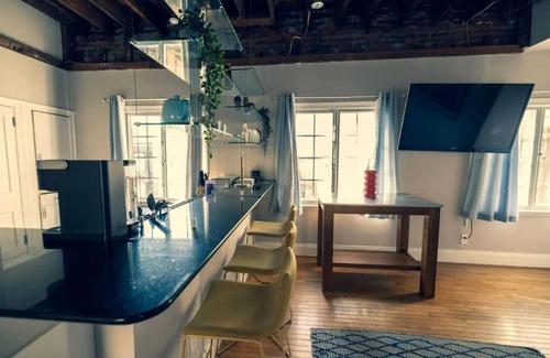 Rittenhouse Row Apartment | StayRafa At 253 3F