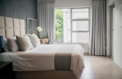 Sandown Apartment | Stays With DMWA