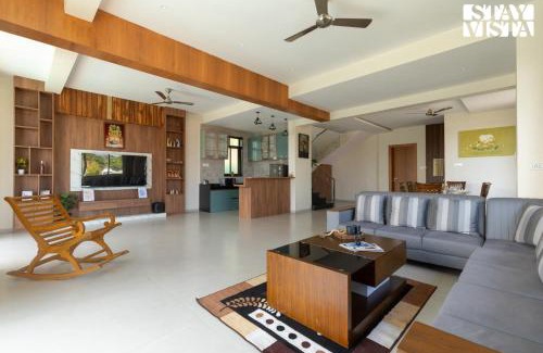 Kaswand Villa | StayVista at Brick & Beam with Private Plunge Pool, Lawn, BBQ and Bonfire