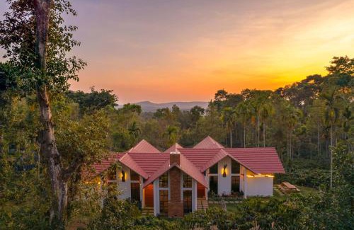 Vastare Villa | StayVista at Cicada Chikmagalur 2BHK Breakfast Included with Amazing View