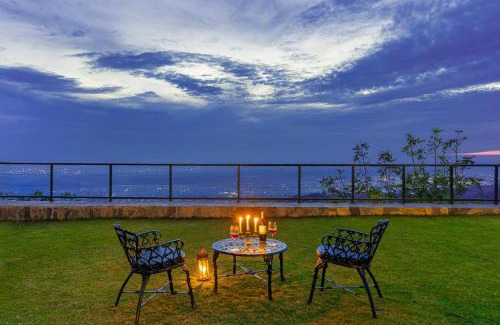 Kasauli Villa | StayVista at Horizon 4BHK with Breakfast & Valley view