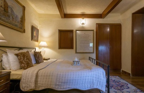 Kasauli Villa | StayVista at Lands End with Comp Breakfast