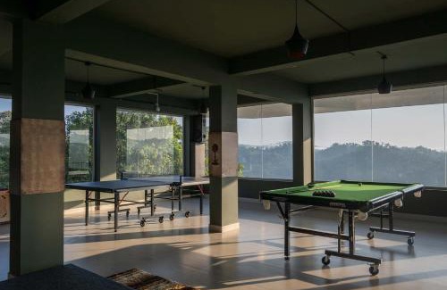 Elappara Villa | StayVista at Ozone Greens view of the unending Slopes and Valleys