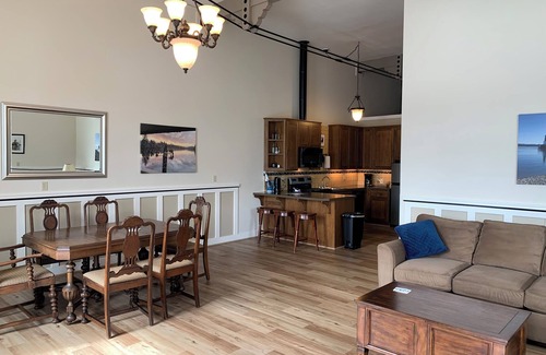 Skamokawa Condo | Steamboat Slough Sunrises - spacious riverfront condo with spectacular views.