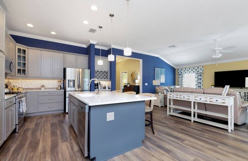 Wildwood House | Steele Path Waterlily Retreat