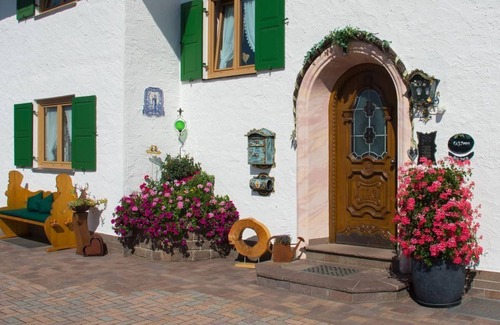 Kruen Apartment | "Steinbock" - apartment/1 bedroom/shower,WC - Isartal, guest house