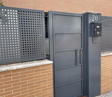 Mairena del Aljarafe House | Stelarium-Suite con Baño Privado en Casa Compartida-Übica2