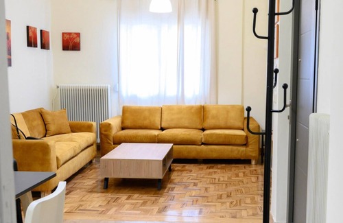 Trikala Apartment | Stella’s Minimal Lodge