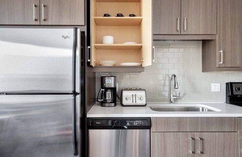 Back Bay Apartment | Stellar Back Bay Studio w/Gym & W/D, nr Restaurants, by Blueground