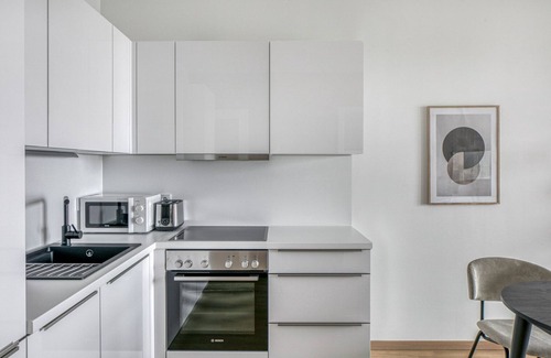 Erdberg Apartment | Stellar Landstraße 1BR w/Pool & Gym, nr Shopping, by Blueground