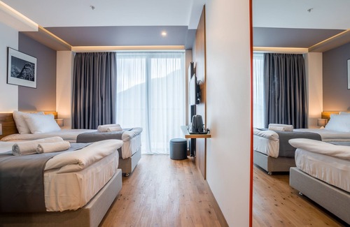 Gergeti Hotel | Step inn