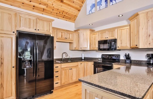 Eagle River House | Stepaway Vacation Rentals- Stay-A-While