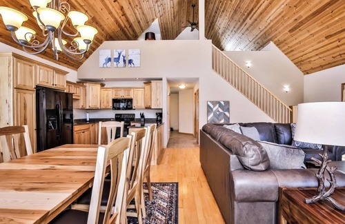 Eagle River House | Stepaway Vacation Rentals- Stay-A-While