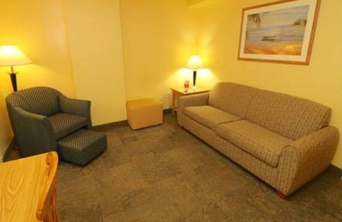 Dam Neck Resort | Steps away from beach, awesome boardwalk, fun filled shopping and attractions.