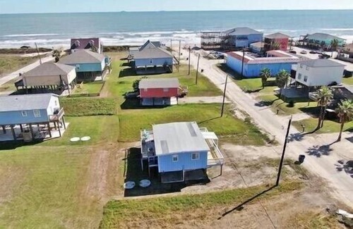 Surfside Beach House | Steps from the beach