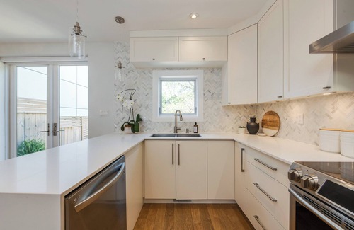 Birch Cliff House | Steps from the Beach - 3 Bedroom Home with Garage and Yard