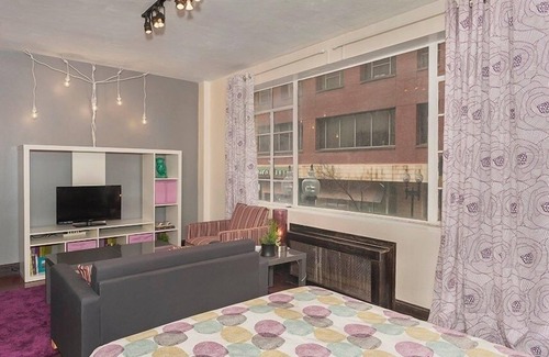 Downtown Boston Apartment | Steps from the Park, Walk to Theaters & Dining