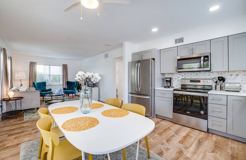 Anna Maria Villa | Steps to Beach - Bean Point Residence Unit B by SeaBreeze Vacation