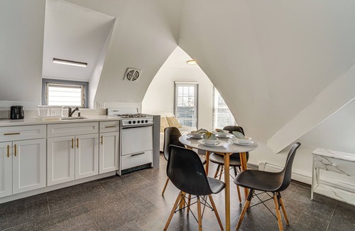 North End Apartment | Steps to Beach: Couple's Retreat in Ocean City!