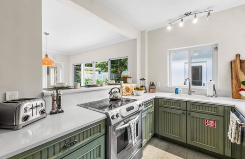 Birch Park Finger Streets House | Steps to Beach Heated Pool Sugar Key Resldences