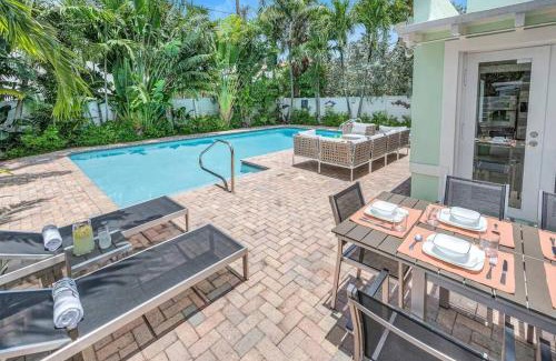 Birch Park Finger Streets House | Steps to Beach, Pool, Backyard Oasis, Game Room