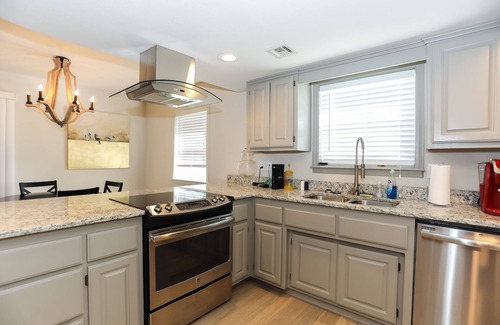 Downtown House | Steps to Downtown Bentonville