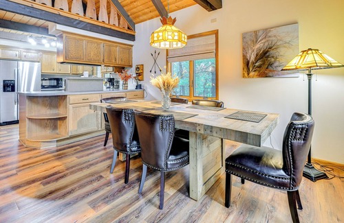 Rome House | Steps to Golf Course: Nekoosa Home w/Serene Yard!