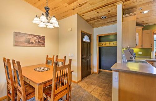 Grand Lake Apartment | Steps to Grand Lake Condo with Deck and Mtn Views